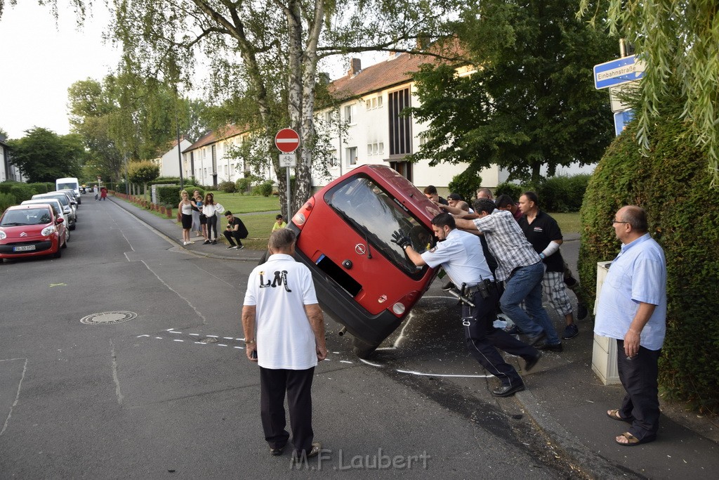 VU Koeln Porz Gremberghoven Auf dem Streitacker Breidenbachstr P59.JPG - Miklos Laubert